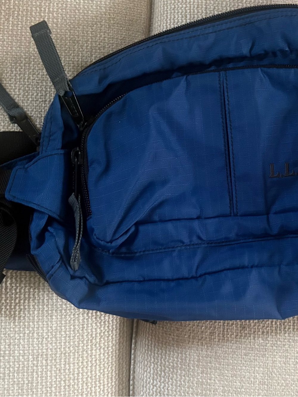 LL Bean Fanny Pack Large Blue Nylon Waist Bum Bag Multiple Pockets Adjustable